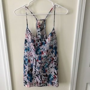 Pretty graphic print tank